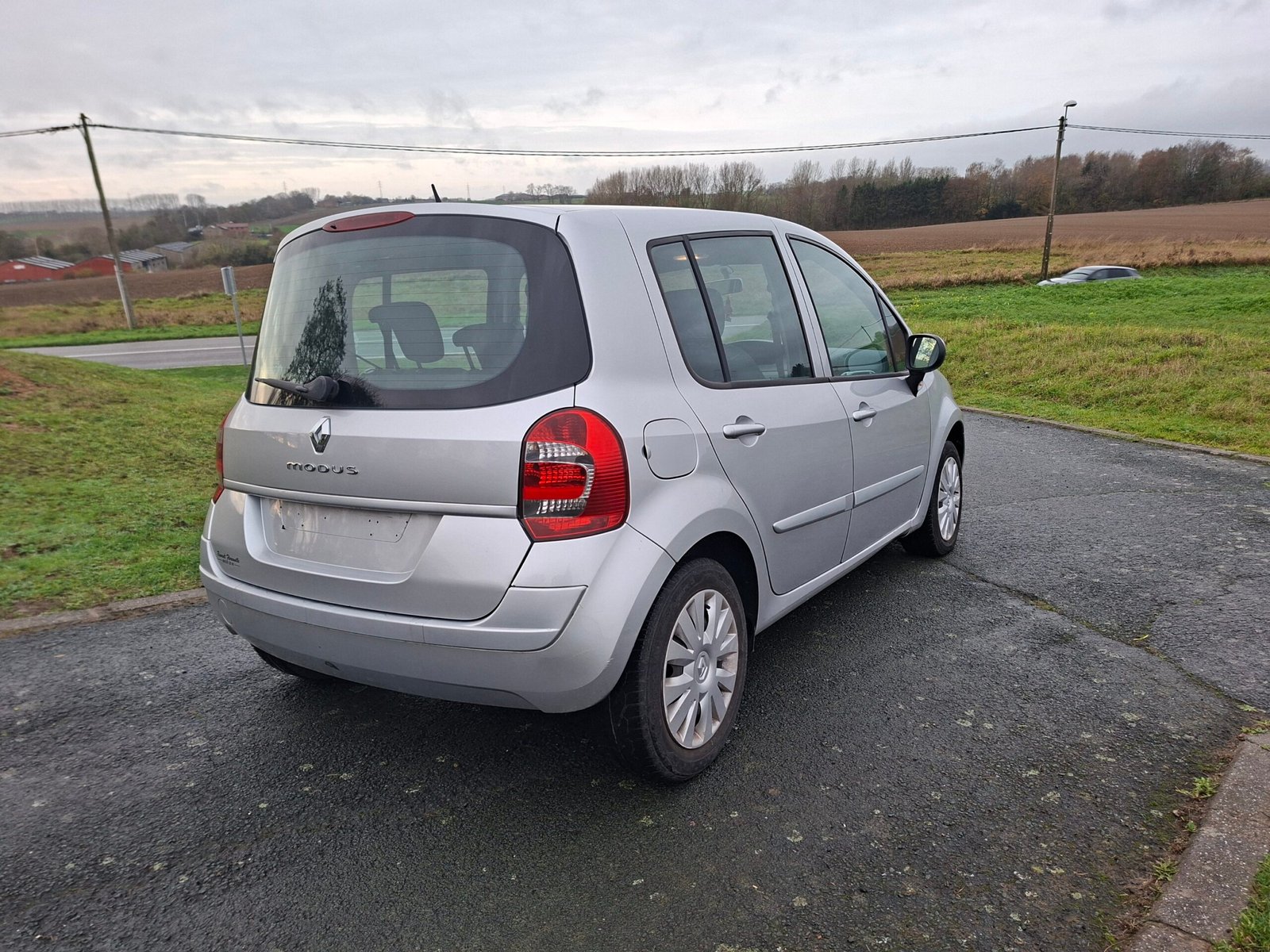 20251129_090344_resized